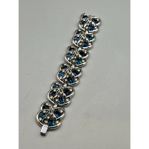 Signed Trifari Sapphire Blue Rhinestones Link Bracelet Wide Silver Tone Long - Picture 3 of 7